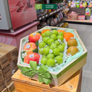 Giỏ Quà Trái Cây Nho Xanh, Kiwi đựng trong hộp gỗ. Món quà mang Thông Điệp Sức Khỏe