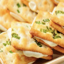 Bánh Quy Hành Kẹp YUKI&LOVE Nhật Hộp 112g