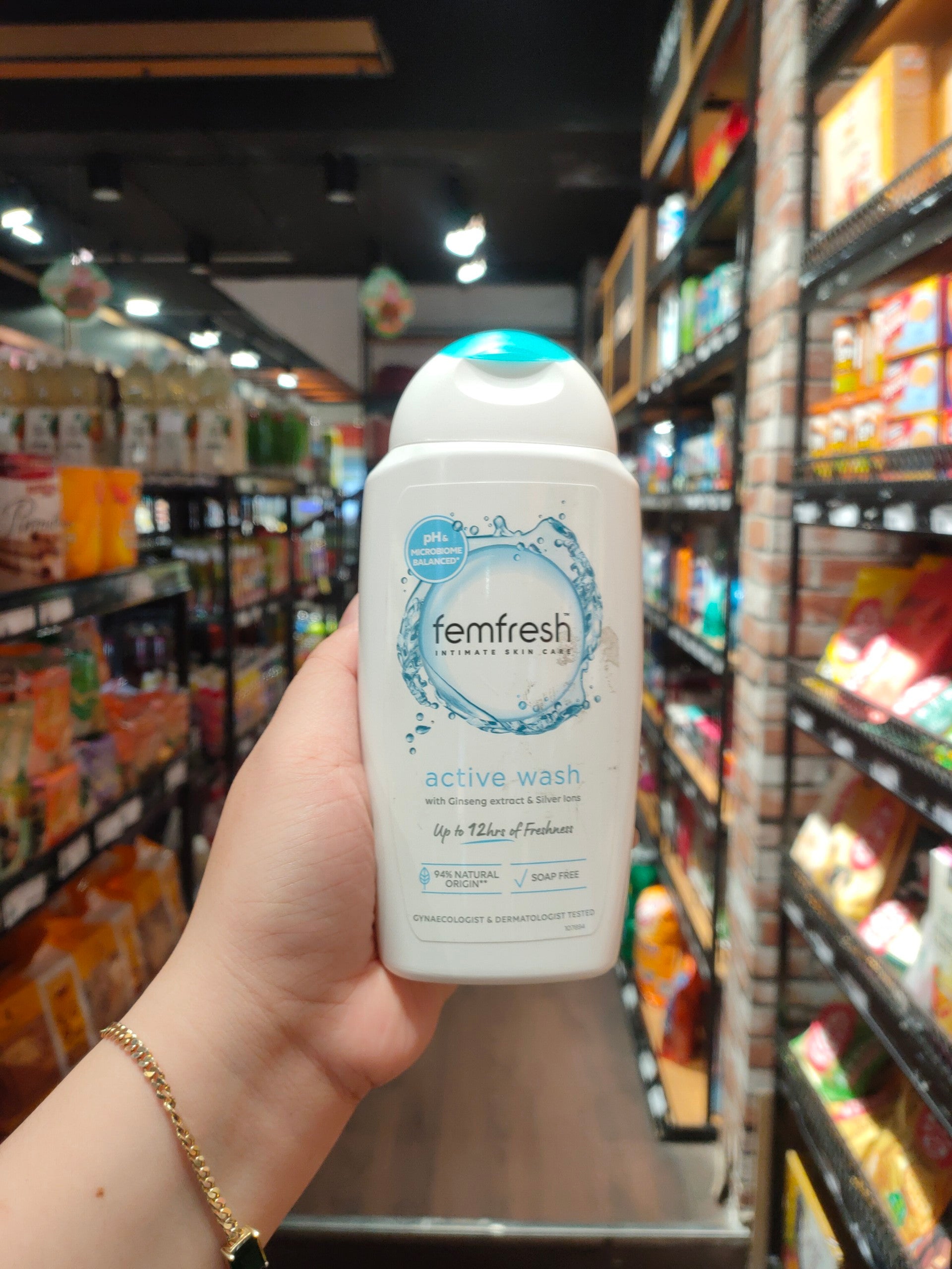 Nước Phụ Khoa Active Fresh Wash Femfresh Anh Chai 250ml