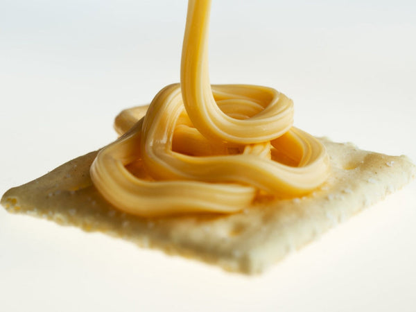 Giải mã sức hút chai xịt phô mai làm mưa gió trên thị trường