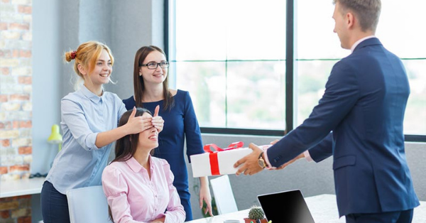 Những món quà Tết cho sếp nữ ngày Tết cổ truyền đặc biệt phải lưu ý