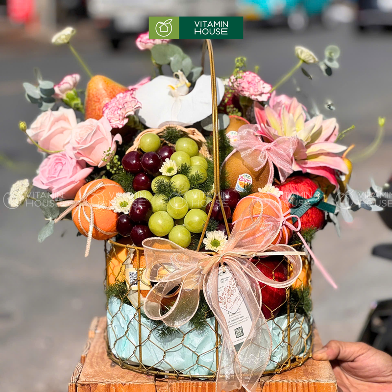 Giỏ Quà Trái Cây Cherry và Hoa Tươi Tặng Sinh Nhật Phái Nữ