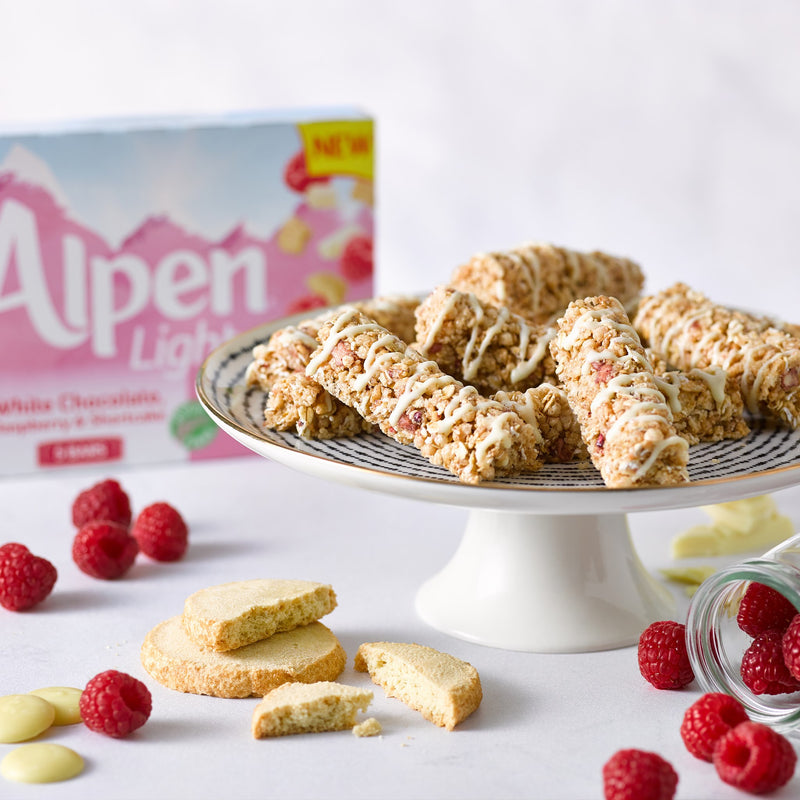 Thanh Ngũ Cốc Alpen Light White Chocolate Hộp 5 Cái