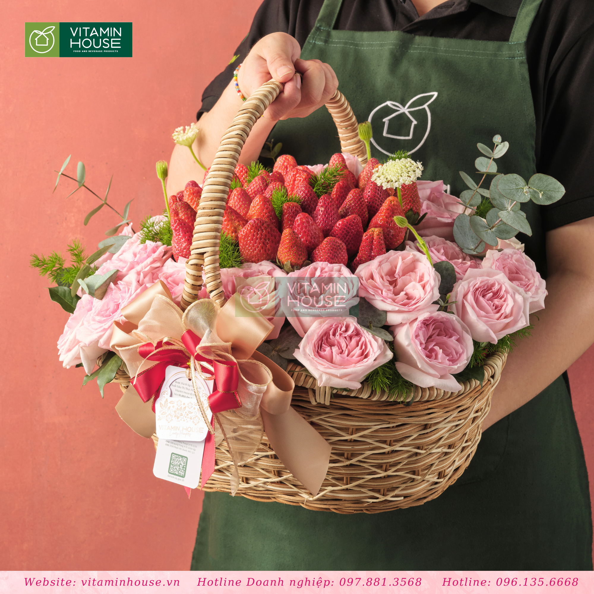 Giỏ Quà Dâu Tây, Hoa Hồng Tặng Người Thương