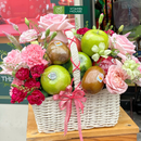 Giỏ Quà Trái Cây Trắng Trang Trí Hoa Tươi - Biểu Tượng Của Sự Thanh Khiết