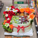 Bánh Sinh Nhật Trái Cây Cherry, Nho Xanh và Hoa Tươi Đẹp Rực Rỡ