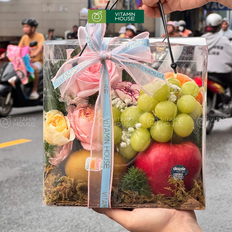 Giỏ Quà Trái Cây Nhỏ Gọn Thanh Lịch Món Quà Dành Cho Bạn Nữ Dễ Thương