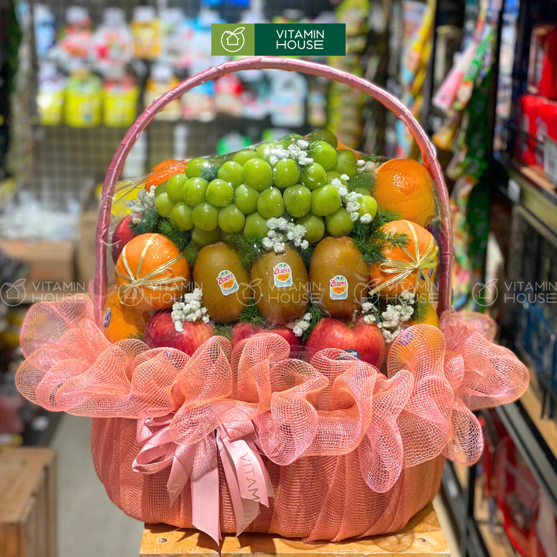 Giỏ Trái Cây Nho Xanh, Kiwi, Táo Món Quà Trao Sức Khỏe Và Lời Chúc Bình An