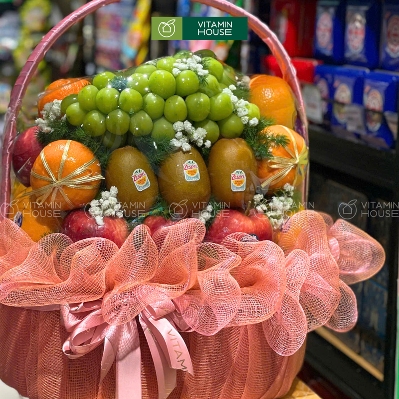 Giỏ Trái Cây Nho Xanh, Kiwi, Táo Món Quà Trao Sức Khỏe Và Lời Chúc Bình An