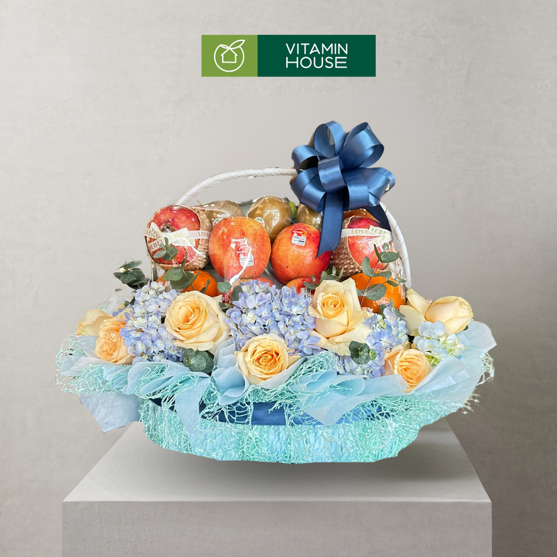 Giỏ Quà Trái Cây Nhập Khẩu và Hoa Tươi Tặng Người Yêu (Xanh)