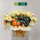 Giỏ Quà Trái Cây Nhập Khẩu Tặng Sếp Nữ với hoa hồng vàng, nho, quýt, táo