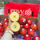 Trái Cây Cắt Sẵn Dâu, Táo, Quýt, Xoài và Nho phần 5-7 người