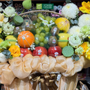 Giỏ Trái Cây Nhập Khẩu Dưa Lưới, Kiwi, Táo Kết Hợp Hoa Sen Thành Tâm Dâng Lễ