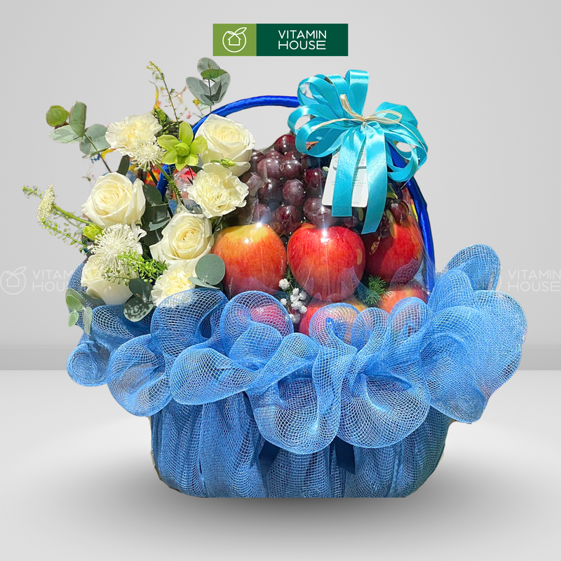 Giỏ Quà Trái Cây Nho, Táo nhập khẩu và Hoa tươi trang trí Tặng Bác Sĩ, Thầy Cô Giáo
