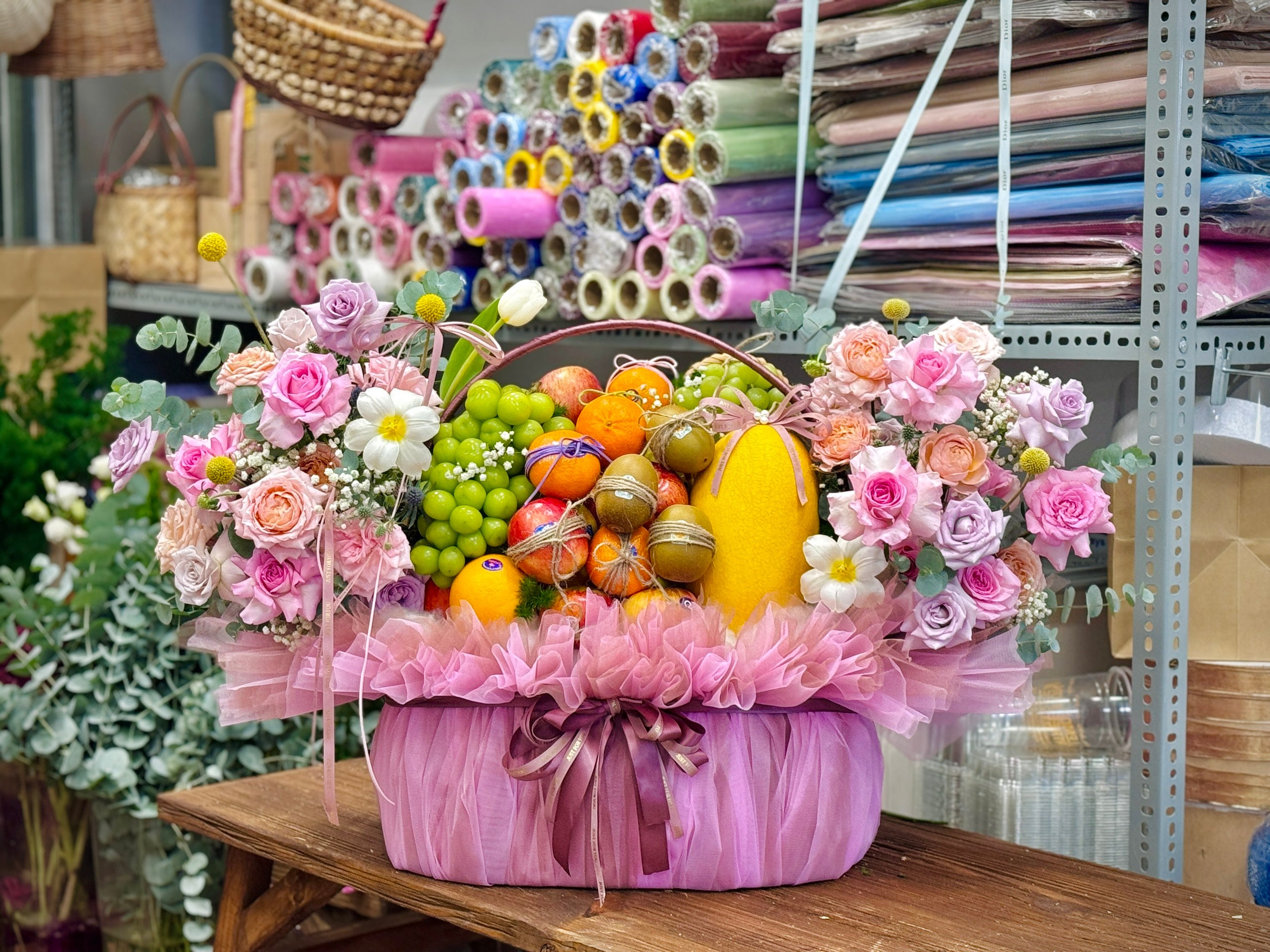 mẫu thực tế - Giỏ Quà Trái Cây Nhập Khẩu & Hoa Tươi Tặng Mừng Sinh Nhật, Tặng Bác Sĩ ,Tân Gia