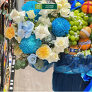 giỏ trái cây hoa hồng, tone xanh và trái cây nhập khẩu các loại. Món quà tặng trọn vẹn tình cảm