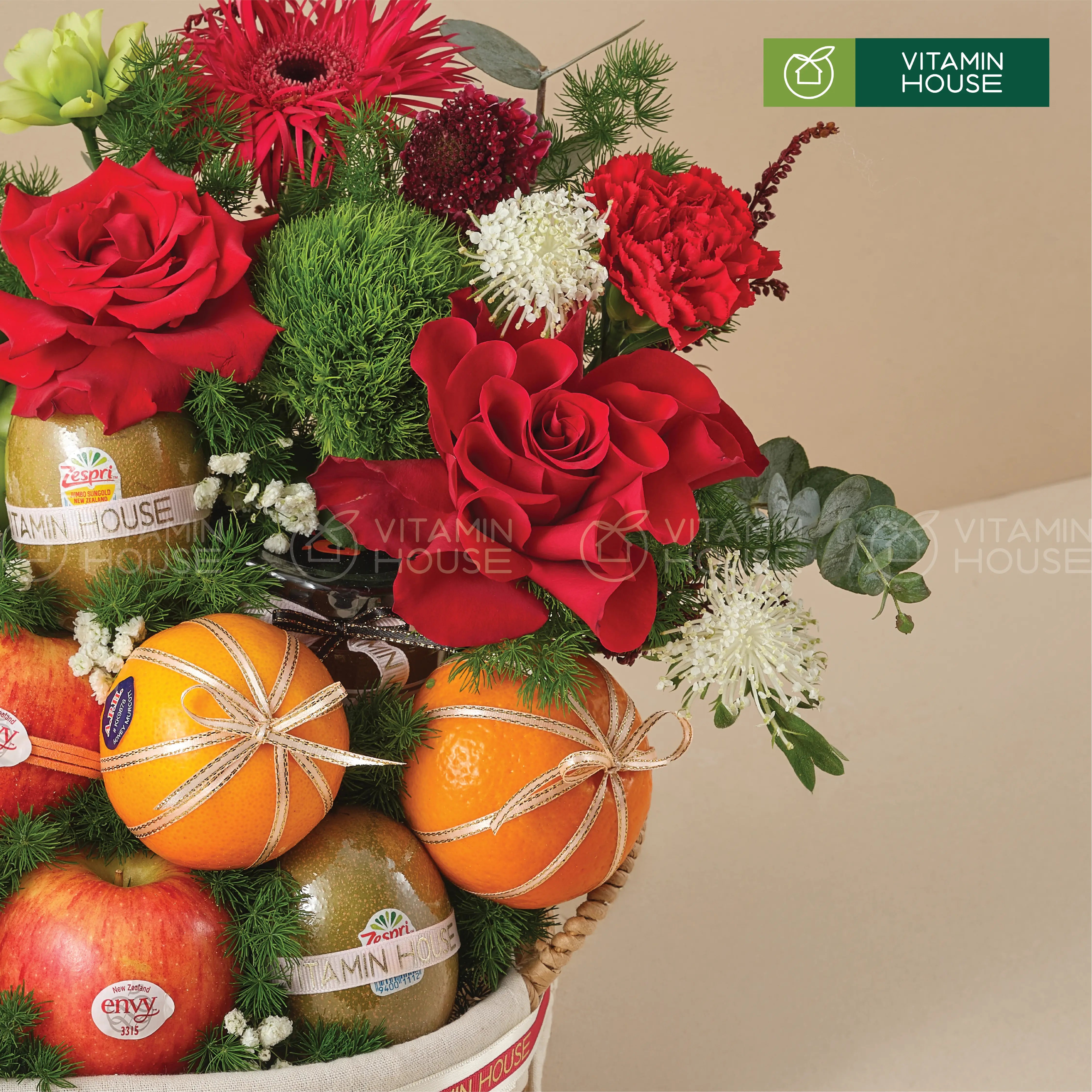 giỏ trái cây nhập khẩu nho xanh kiwi vàng táo envy việt quất