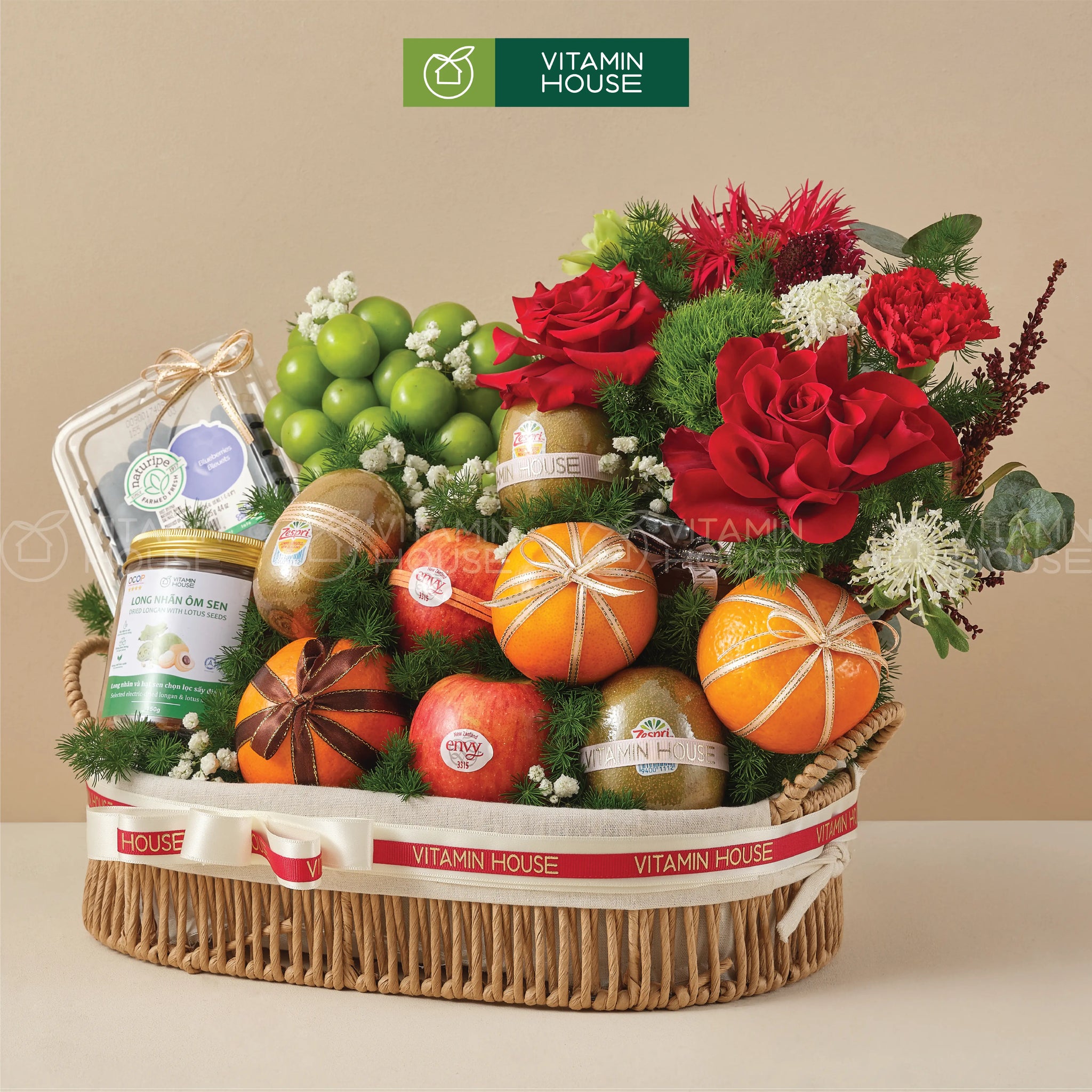 giỏ trái cây nhập khẩu nho xanh kiwi vàng táo envy việt quất