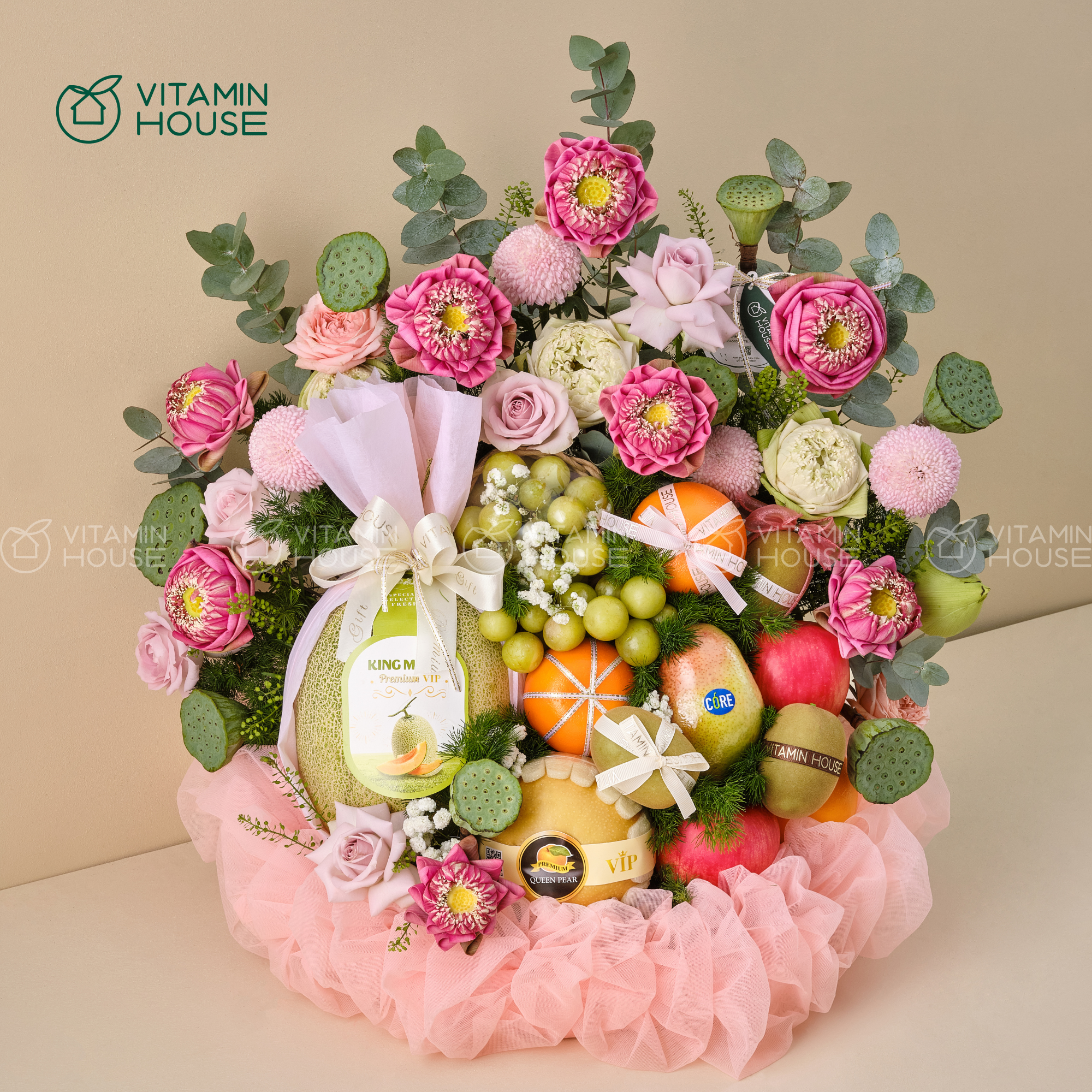 Giỏ Quà Trái Cây Nho, Dưa Lưới, Lê Phù Hợp Cho Dịp Thôi Nôi Bé Yêu