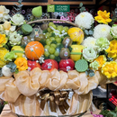 Giỏ Trái Cây Nhập Khẩu Dưa Lưới, Kiwi, Táo Kết Hợp Hoa Sen Thành Tâm Dâng Lễ