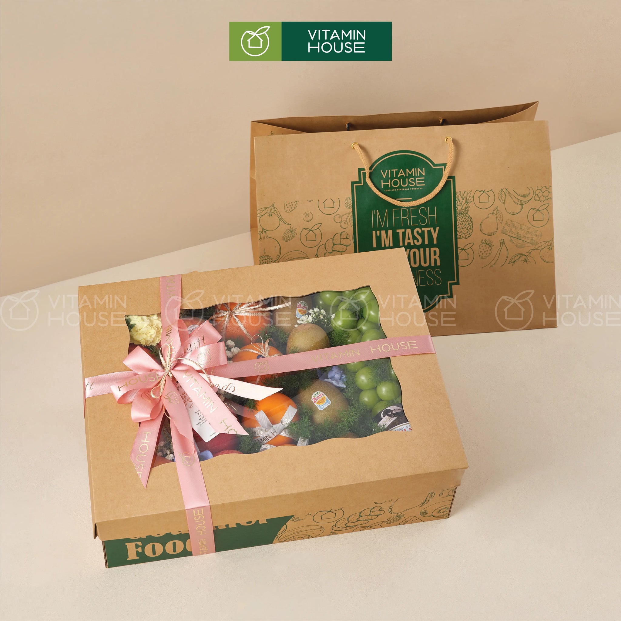 Hộp quà trái cây nho mẫu đơn, kiwi, mật ong đi chúc sức khỏe người thân bạn bè