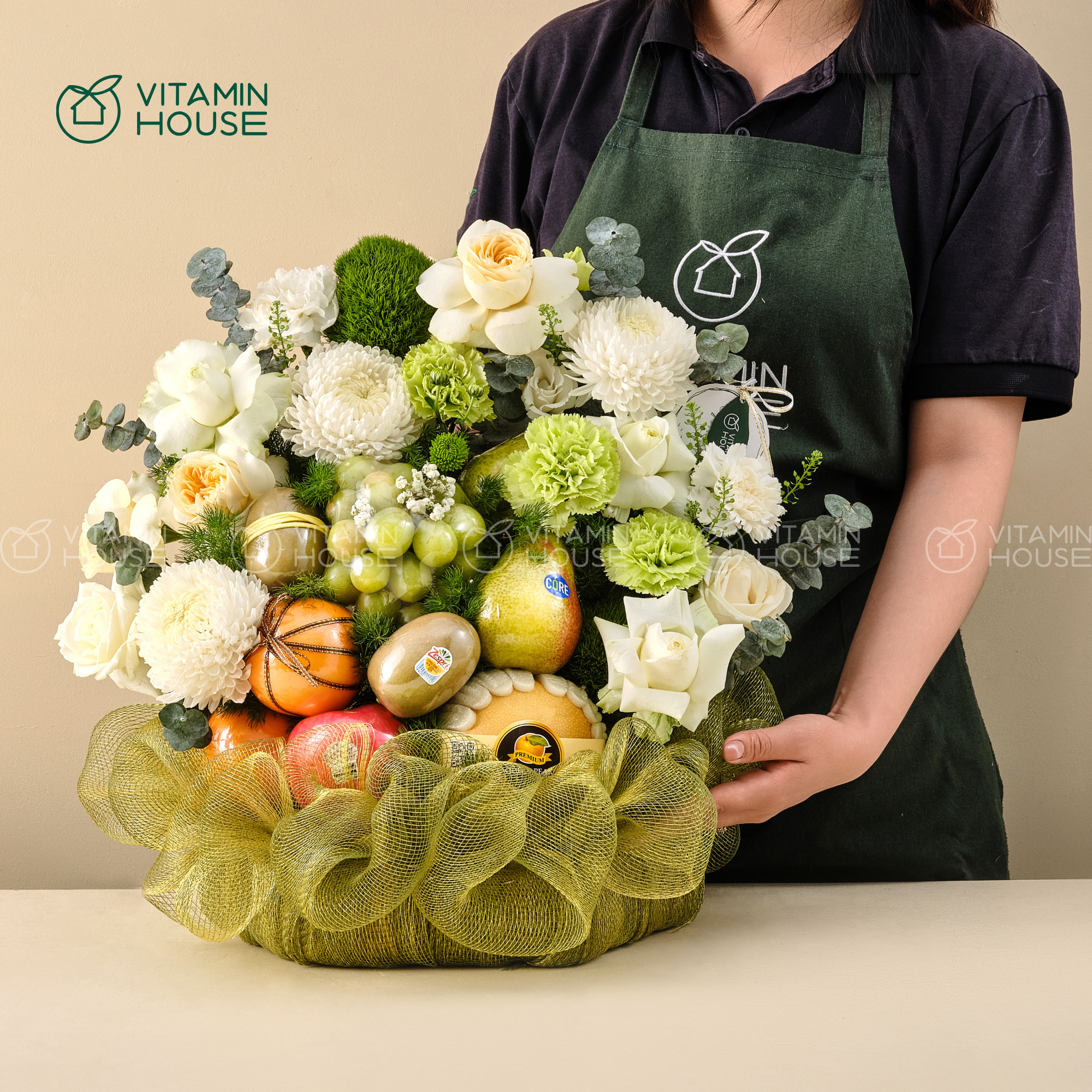Giỏ Trái Cây Nho, Quýt, Cam, Lê Nhập Khẩu Cúng Viếng Thành Kính