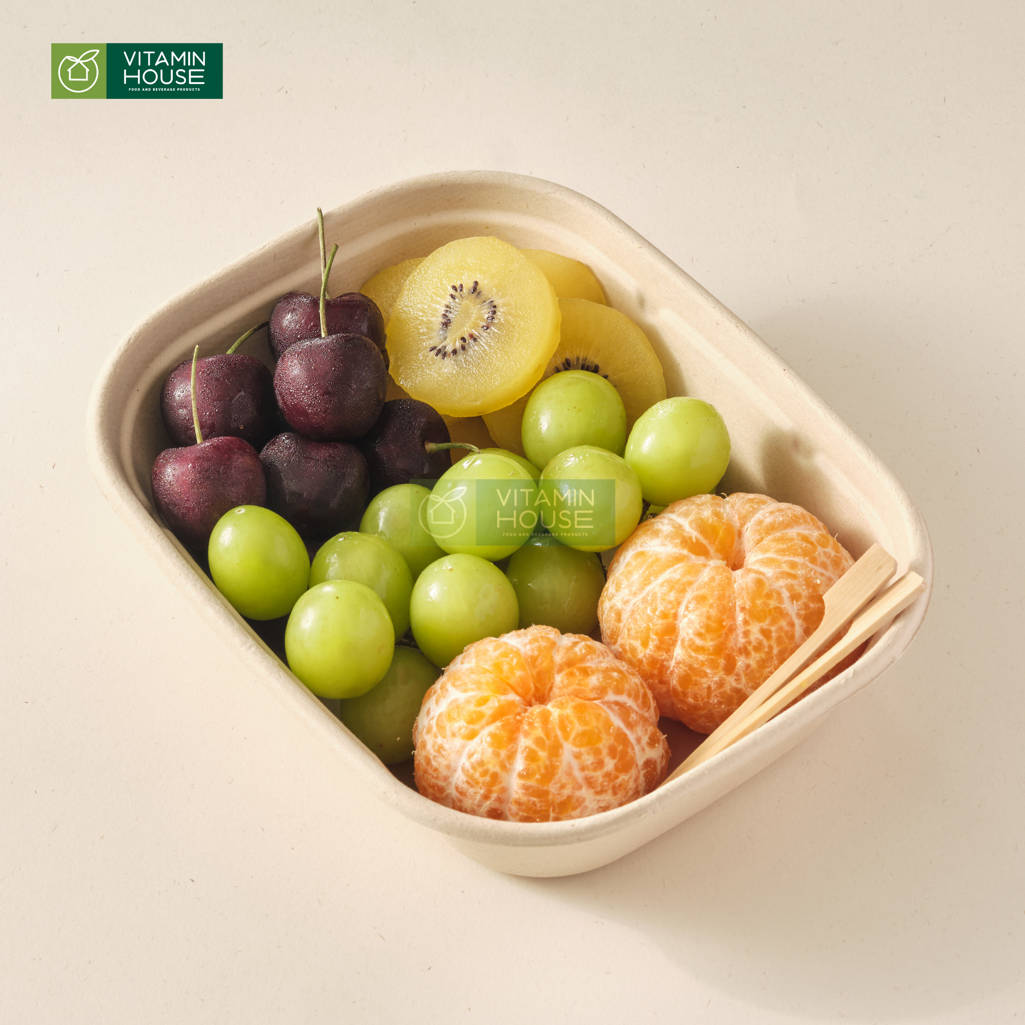 Trái Cây Cắt Sẵn Nho, Quýt, Kiwi và Cherry phần 2-3 người