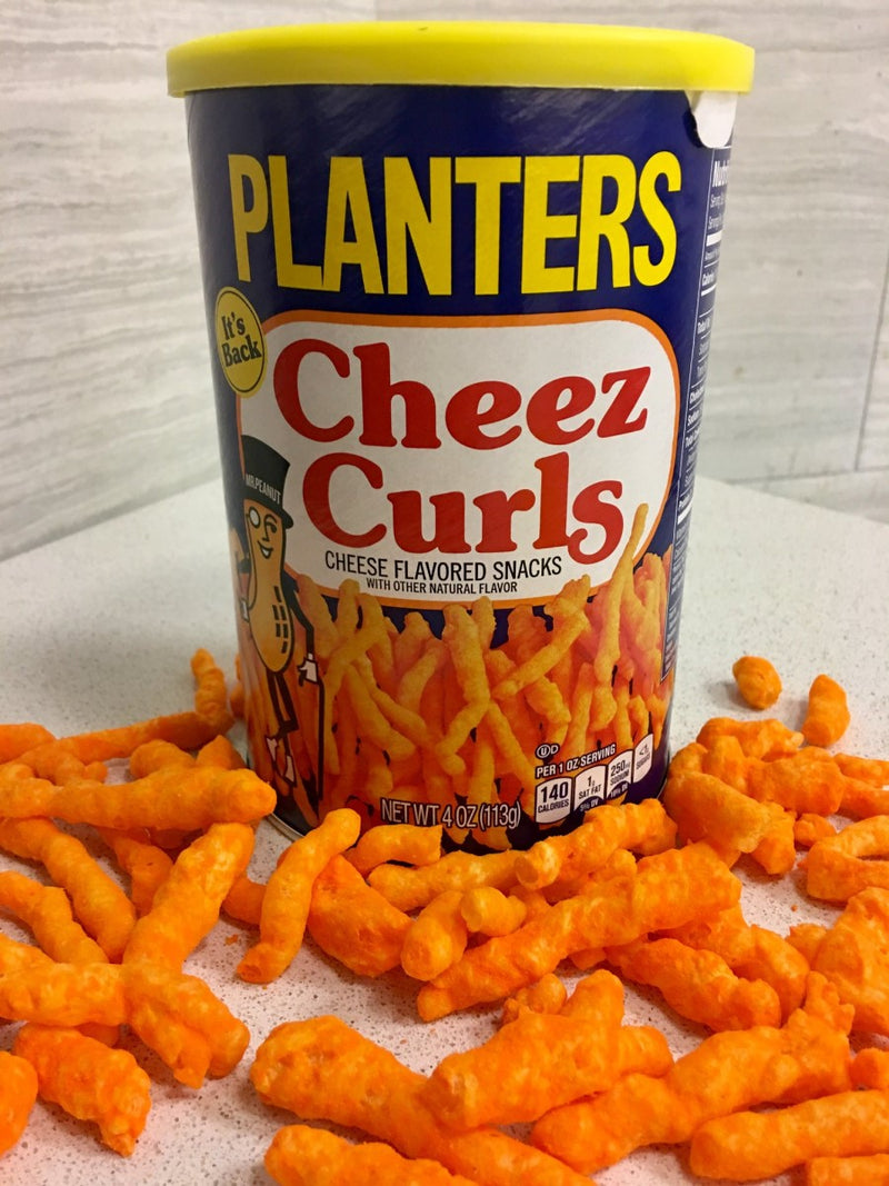 Snacks Xoắn Vị Phô Mai Planters Cheese Curls Mỹ Hộp 113g